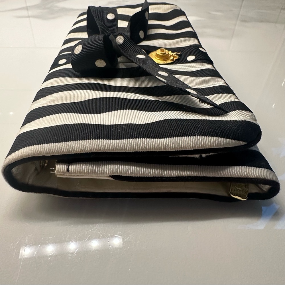 Rare Christian Dior vintage cosmetic pouch in great condition !!!